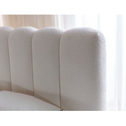 Cama tapizada Beti con contenedor para ropa de cama: elegancia y comodidad en uno | [NAZWA SKLEPU]
