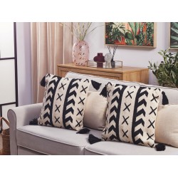 Zestaw 2 poduszek dekoracyjnych DEADNETTLE Bawełna 45 x 45 cm Beżowy Wzór geometryczny