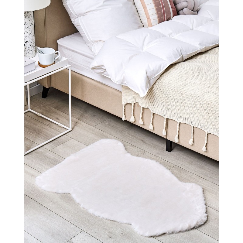 Dywan imitacja futra królika beżowy UNDARA