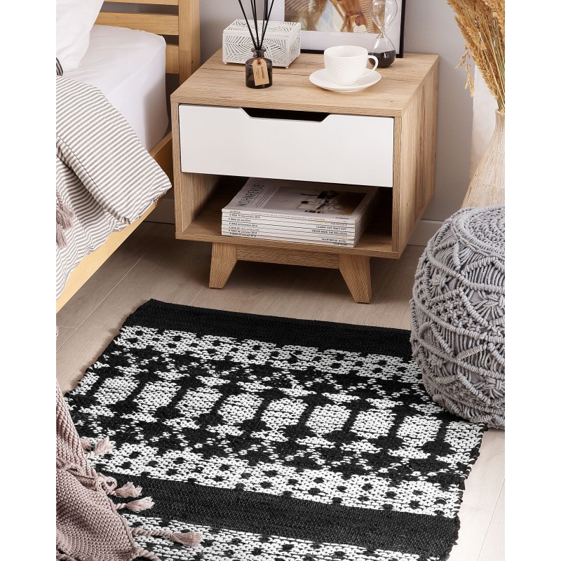 Dywan skórzany 80 x 150 cm czarny z beżowym SOKUN