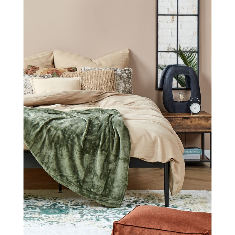 Dywan z wiskozy 140 x 200 cm beżowo-zielony BOYALI