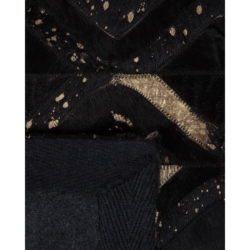 Dywan skórzany 140 x 200 cm czarny DEVELI