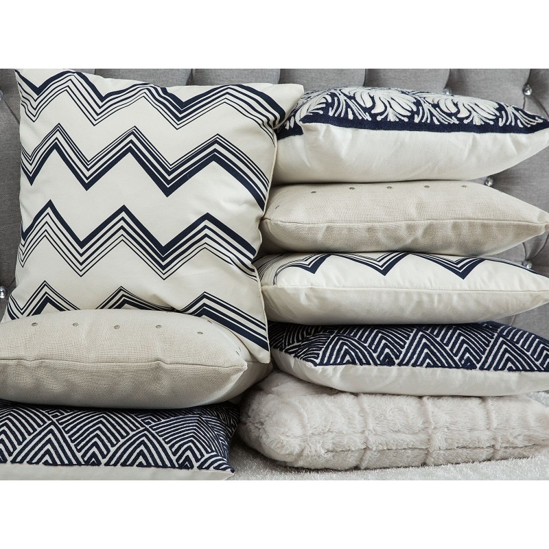 Zestaw 2 poduszek dekoracyjnych NEMESIA Bawełna 45 x 45 cm Ciemnoniebieski Ikat