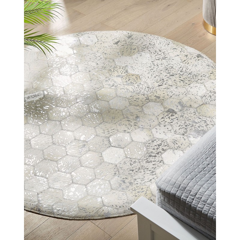 Dywan patchworkowy okrągły skórzany ⌀ 140 cm srebrny BOZKOY