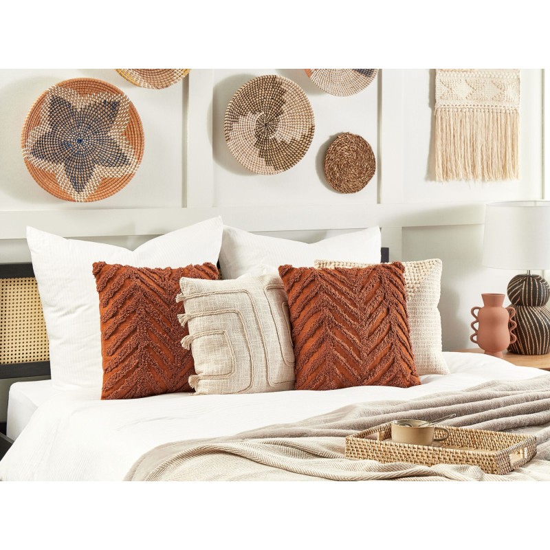 Zestaw 2 poduszek dekoracyjnych LEWISIA Bawełna 45 x 45 cm Pomarańczowy Wzór zygzak