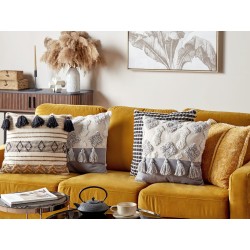 Zestaw 2 poduszek dekoracyjnych ALOCASIA Bawełna 45 x 45 cm Beżowy Wzór geometryczny