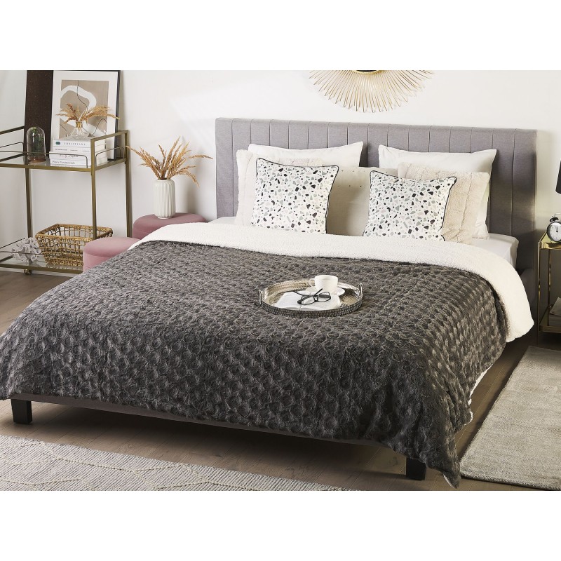 Narzuta na łóżko KANDILLI 200 x 220 cm Szary