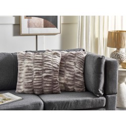 Zestaw 2 poduszek dekoracyjnych MACODES Sztuczne futro 45 x 45 cm Jasnoszary Jednolity