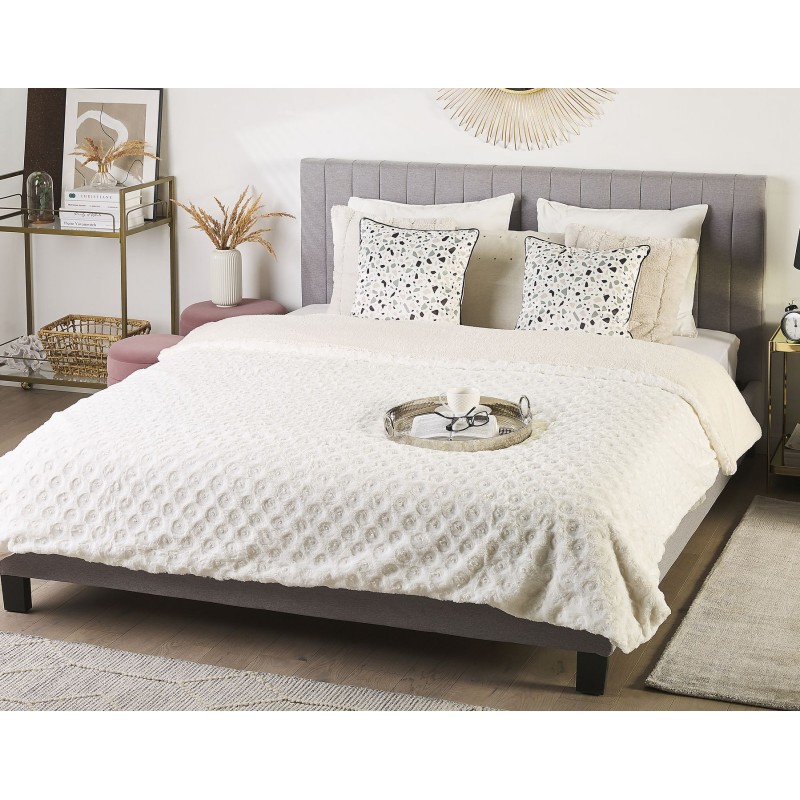 Narzuta na łóżko KANDILLI 200 x 220 cm Złamana biel