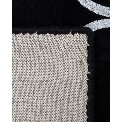 Dywan z wiskozy 140 x 200 cm czarny YELKI