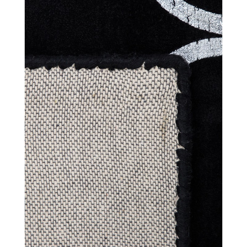Dywan z wiskozy 140 x 200 cm czarny YELKI