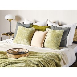 Zestaw 2 poduszek dekoracyjnych PILEA Sztuczne futro 45 x 45 cm Jasnozielony Jednolity