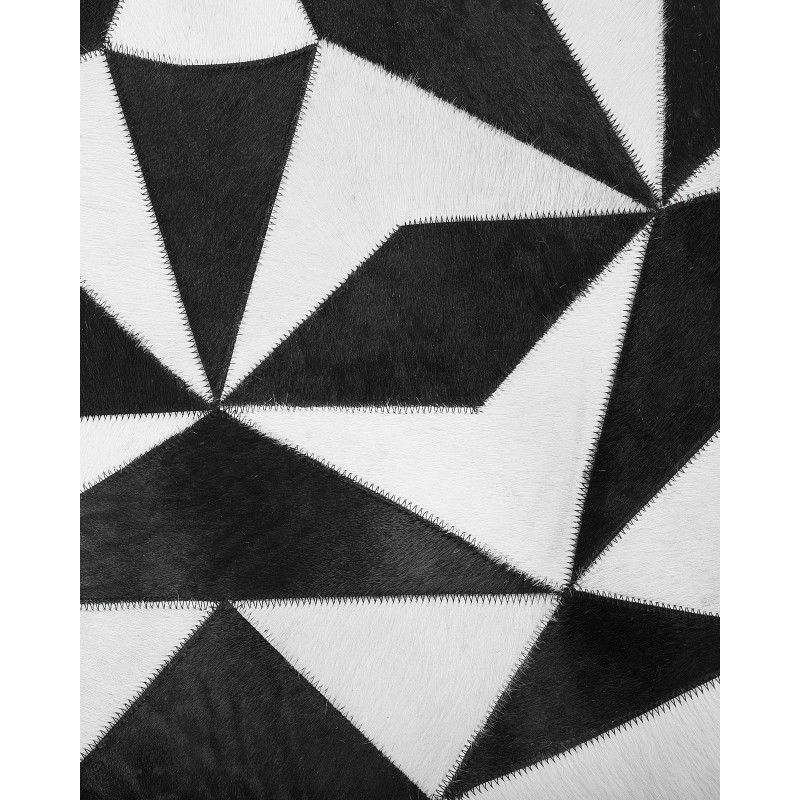 Dywan okrągły skórzany ⌀ 140 cm czarno-biały TURGUTLU