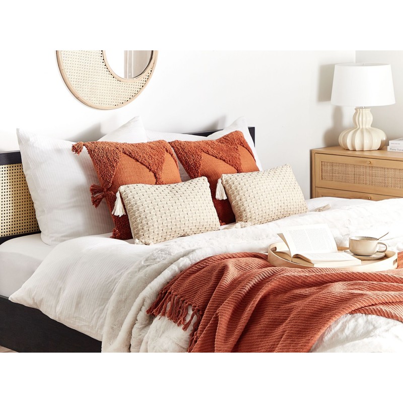 Zestaw 2 poduszek dekoracyjnych HAKONE 45 x 25 cm Jasnobeżowy Wzór geometryczny