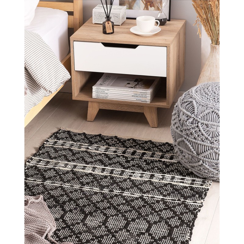 Dywan skórzany 80 x 150 cm czarny z beżowym FEHIMLI