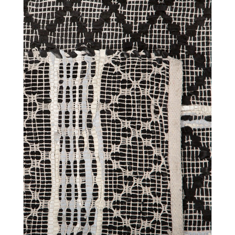 Dywan skórzany 80 x 150 cm czarny z beżowym FEHIMLI