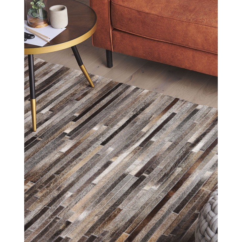 Dywan patchwork skórzany 140 x 200 cm wielokolorowy TUZLUCA