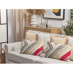 Zestaw 2 poduszek dekoracyjnych BETULA Bawełna 30 x 50 cm Beżowy Wzór geometryczny