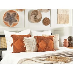 Zestaw 2 poduszek dekoracyjnych AVIUM Bawełna 45 x 45 cm Pomarańczowy Wzór geometryczny