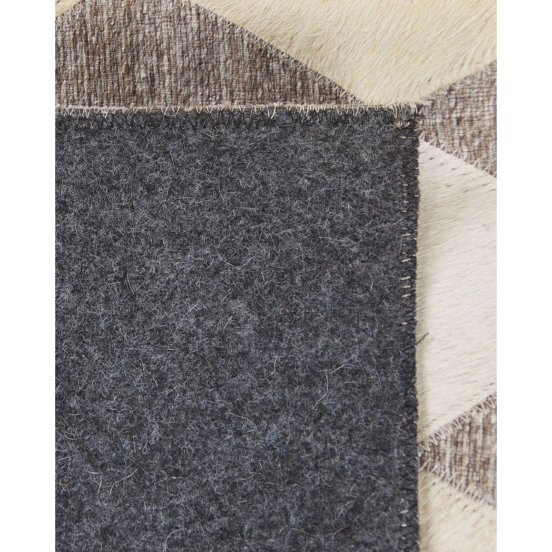 Dywan skórzany 140 x 200 cm beżowo-brązowy SESLICE