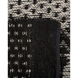 Dywan skórzany 140 x 200 cm czarny z beżowym SOKUN