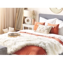 Narzuta na łóżko DELICE 150 x 200 cm Biały