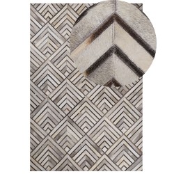 Dywan patchwork skórzany 140 x 200 cm beżowy TEKIR