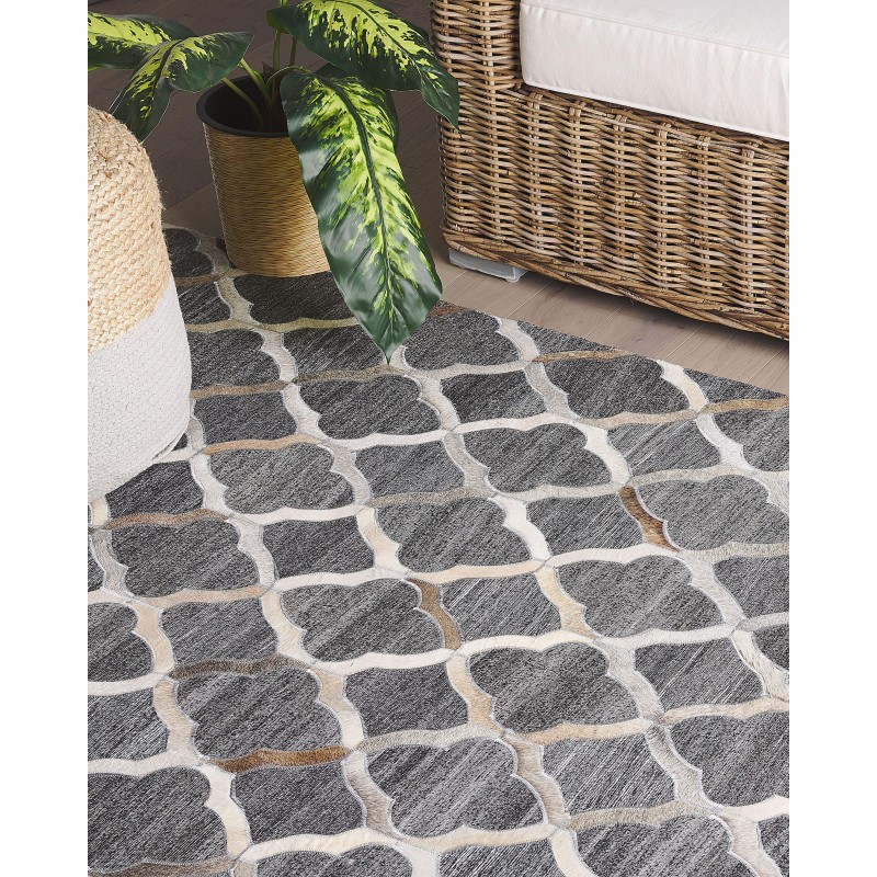 Dywan skórzany 140 x 200 cm szaro-beżowy ROLUNAY