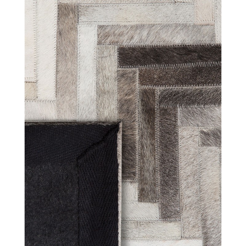 Dywan skórzany 140 x 200 cm szaro-beżowy ARSUZ