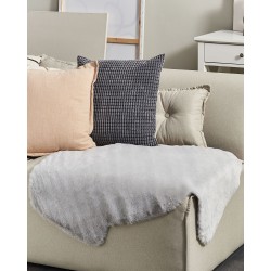 Dywan imitacja futra królika szary UNDARA